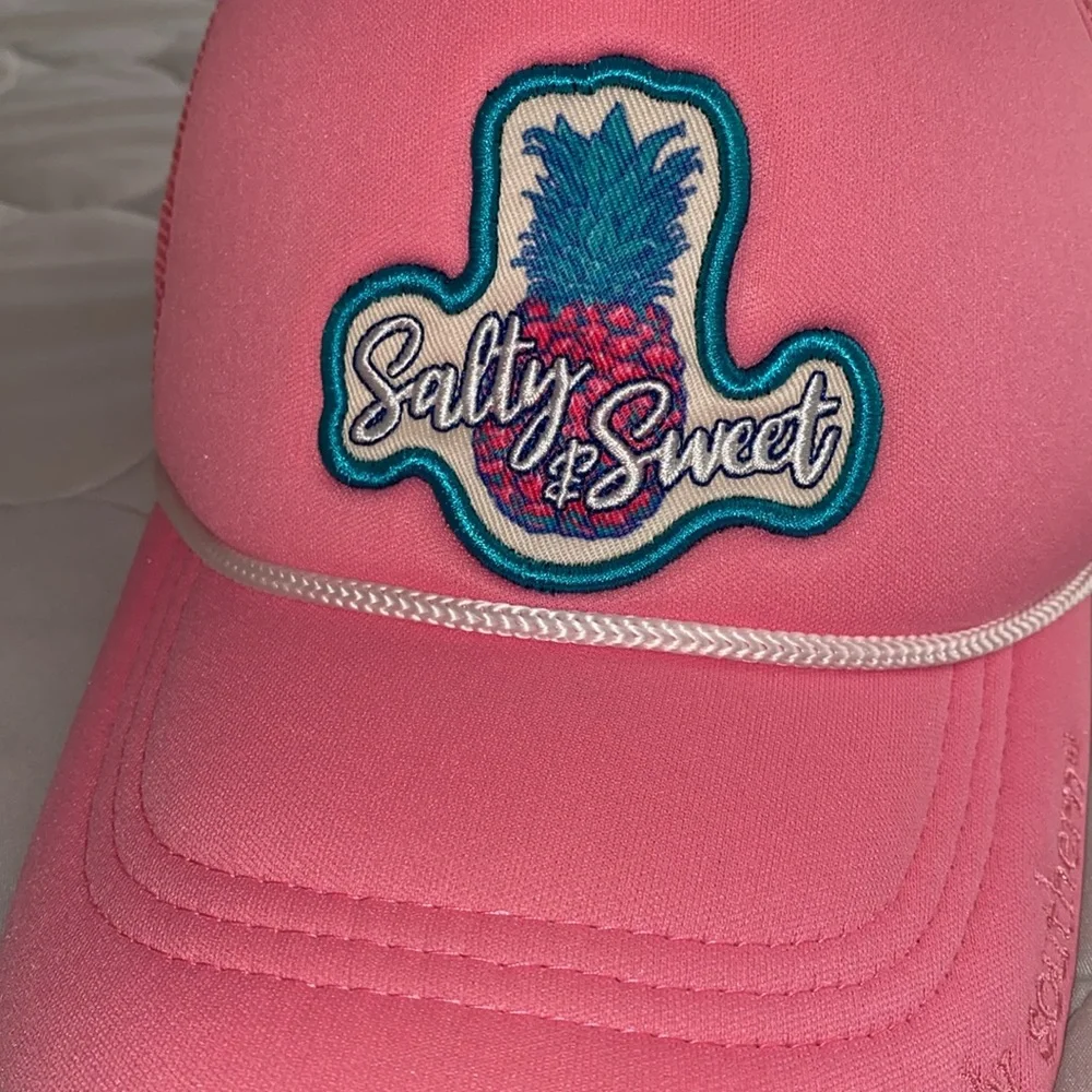 Simply‎ Southern Pink Trucker Hat SnapBack Salty & Sweet Pineapple Patch